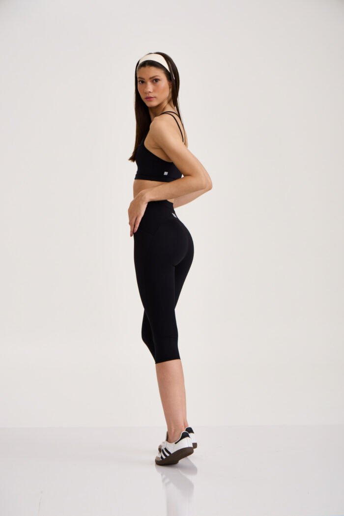 Capri Zaha Preto EMANA - Imagem 7